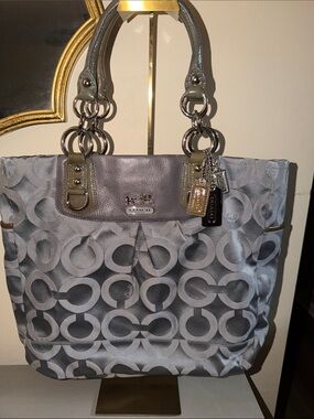 Coach Gray MadisonSignature C Tote with Leather Trim and 3 hang tags!